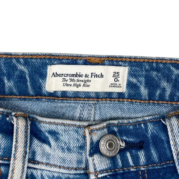 Abercrombie and Fitch The 90s Straight Ultra High Rise medium wash jeans size 25 - Picture 8 of 9